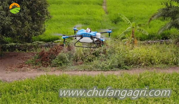 Spray drone machine