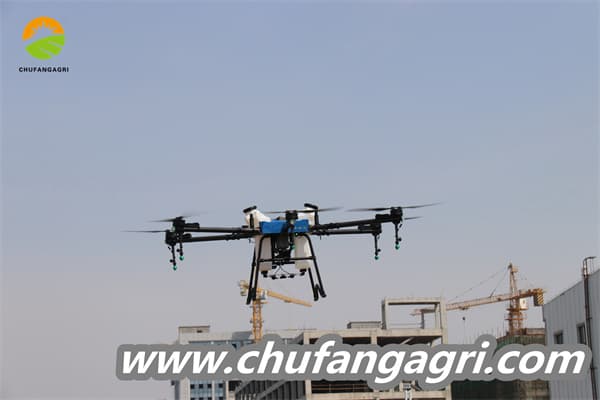 Liquid fertilizer sprayer