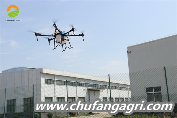 Agriculture drone technology is used for targeted fertilization and spraying of pesticides